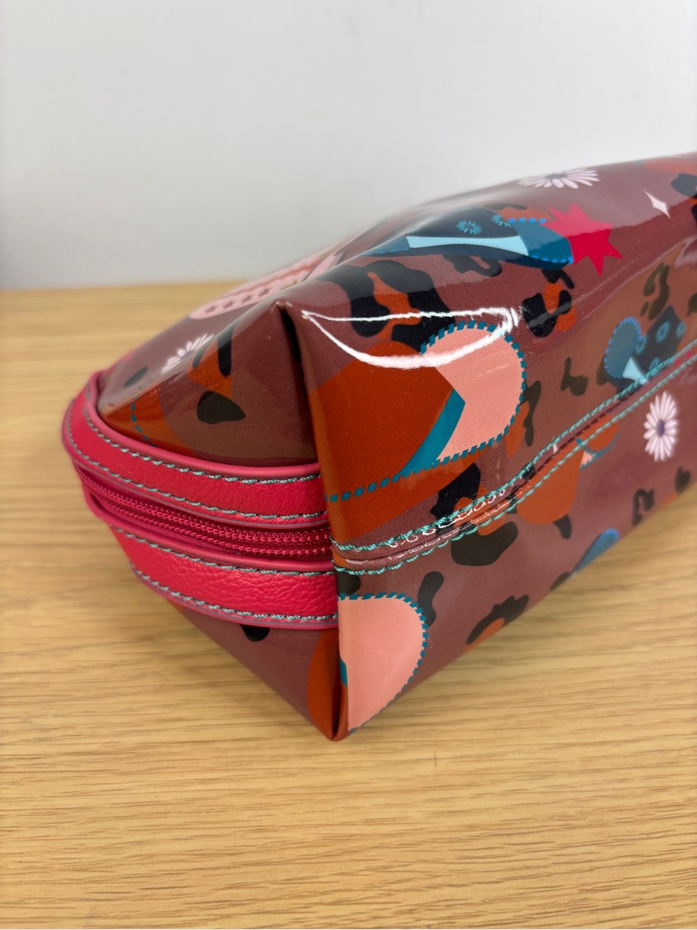 Catchfly Studios Jelly Dome Vintage Hats and Boots Cosmetic Bag LIKE NEW! - Picture 9 of 13